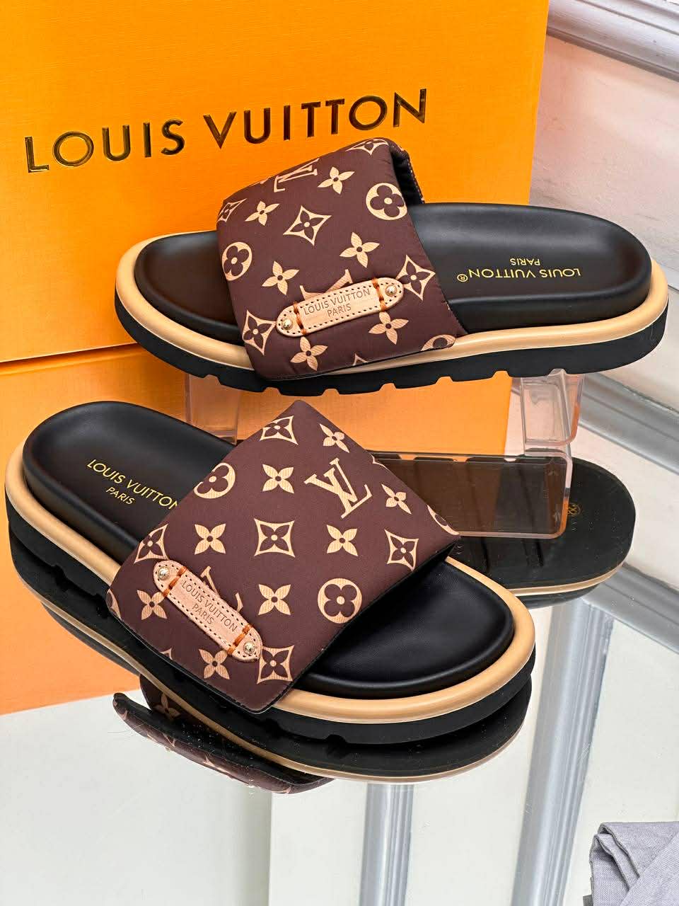 Louis Vuitton Pool Pillow Flat Comfort Mule – Luxe & Confort