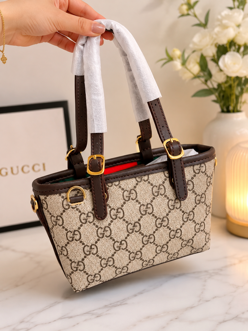 Gucci GG Canvas Leather-Trimmed Tote Bag – Sac Cabas en Toile GG et Cuir