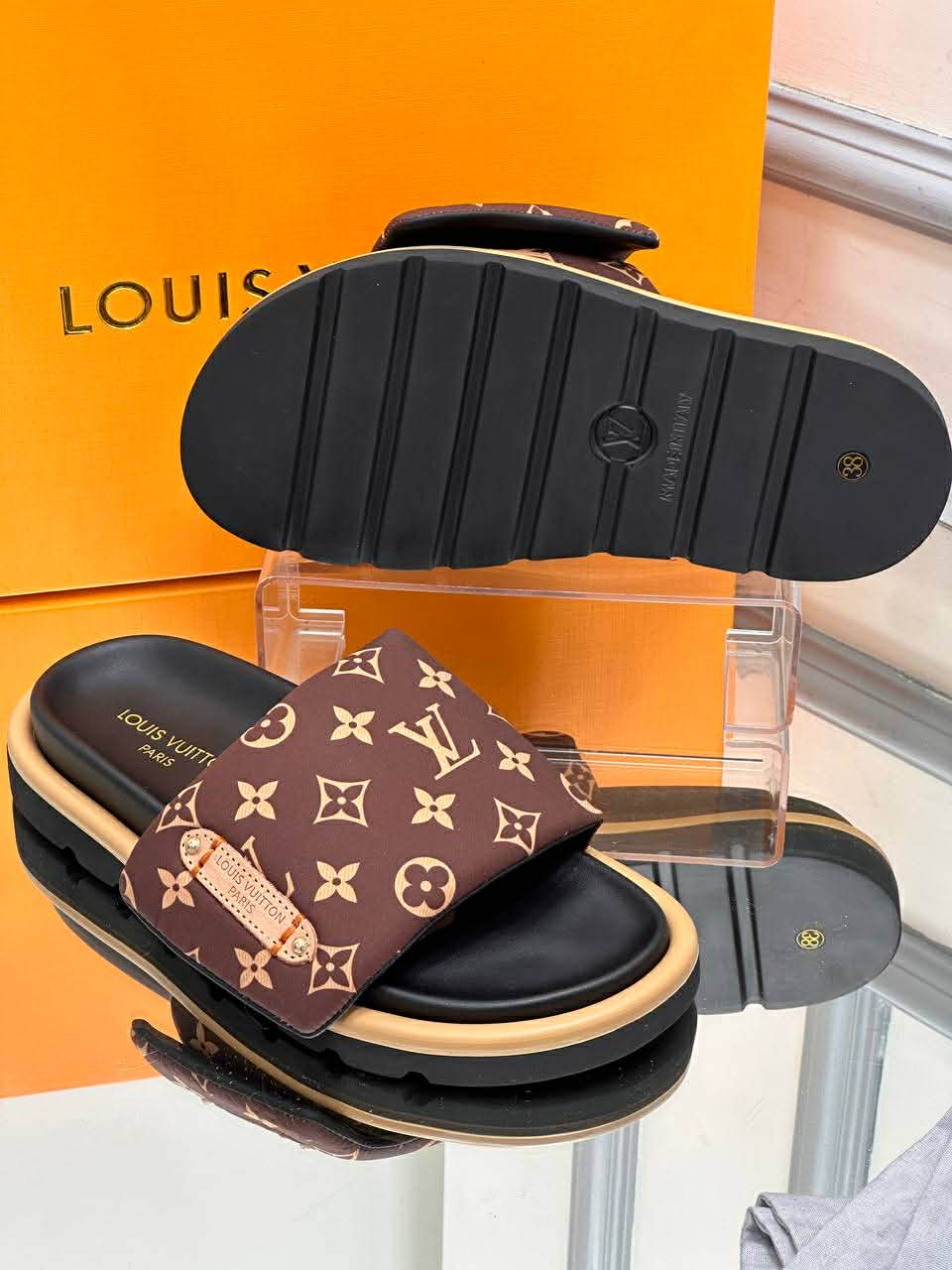 Louis Vuitton Pool Pillow Flat Comfort Mule – Luxe & Confort