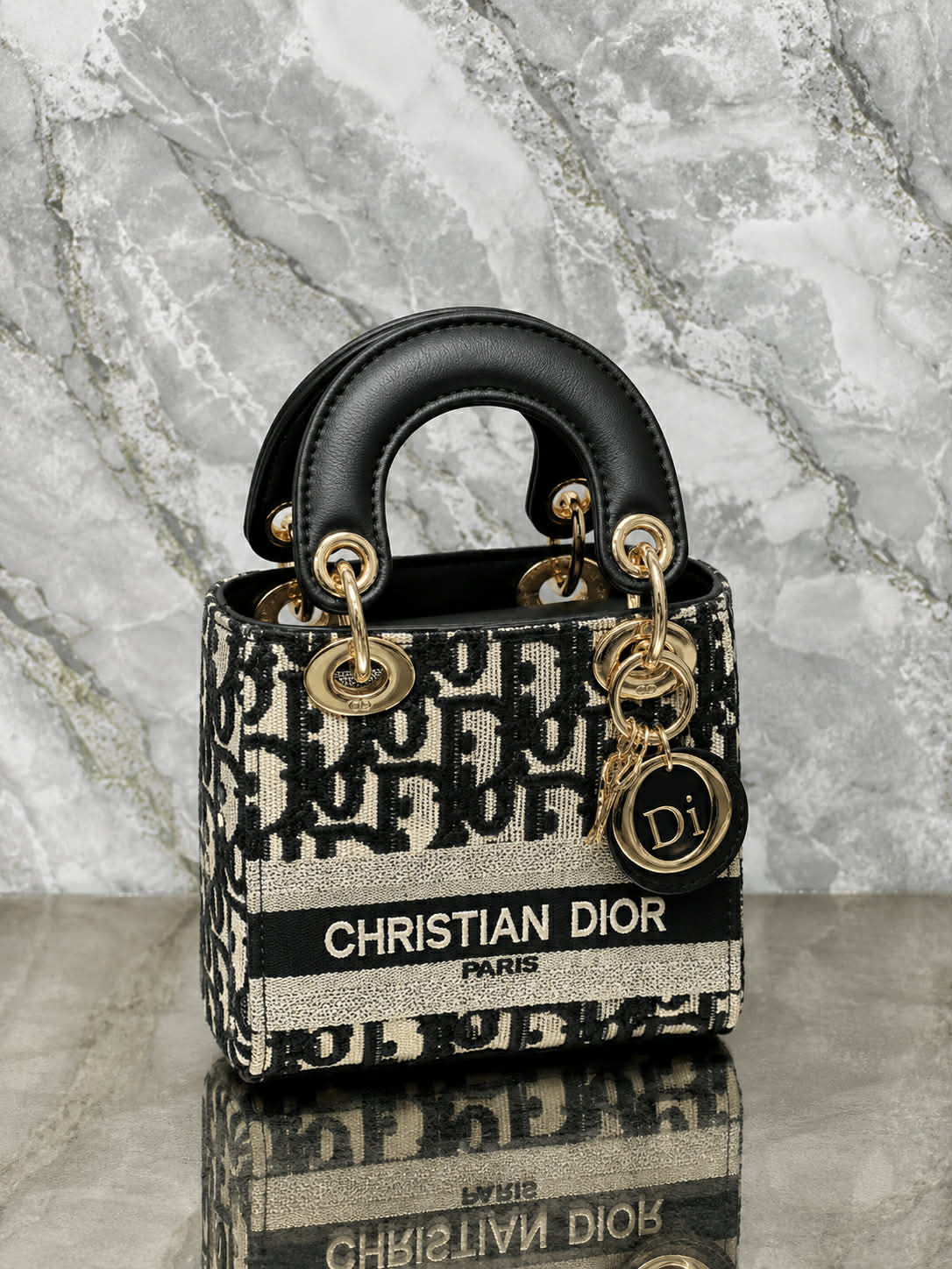 Mini Lady Dior – Sac Iconique Élégant & Intemporel