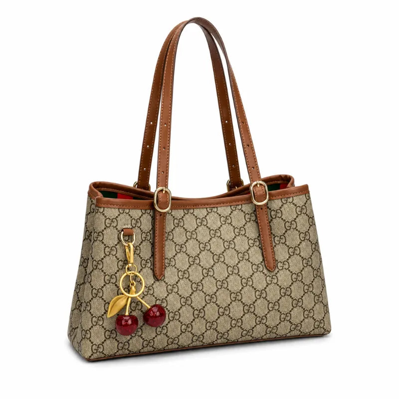Gucci GG Emblem Small Tote Bag – Sac à Main de Luxe