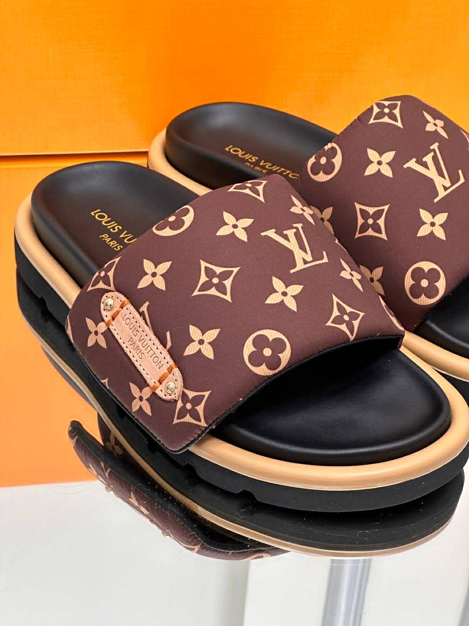 Louis Vuitton Pool Pillow Flat Comfort Mule – Luxe & Confort