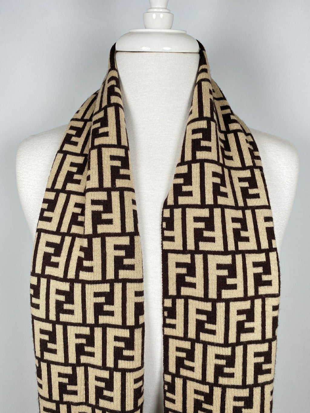 SCARF FENDI