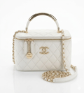 Sac Vanity Chanel – Cuir Matelassé Blanc & Métal Doré