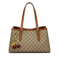 Gucci GG Emblem Small Tote Bag – Sac à Main de Luxe