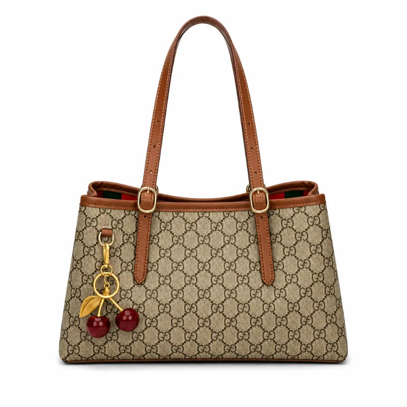 Gucci GG Emblem Small Tote Bag – Sac à Main de Luxe