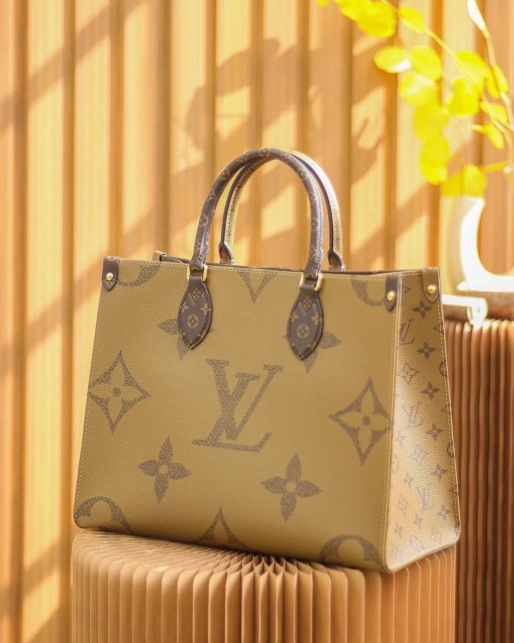Louis Vuitton OnTheGo MM Double Face